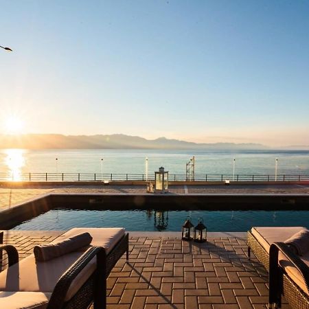Seaside Summer Bliss - Aurora Luxury Pool Paradise Petalídhion Exteriör bild