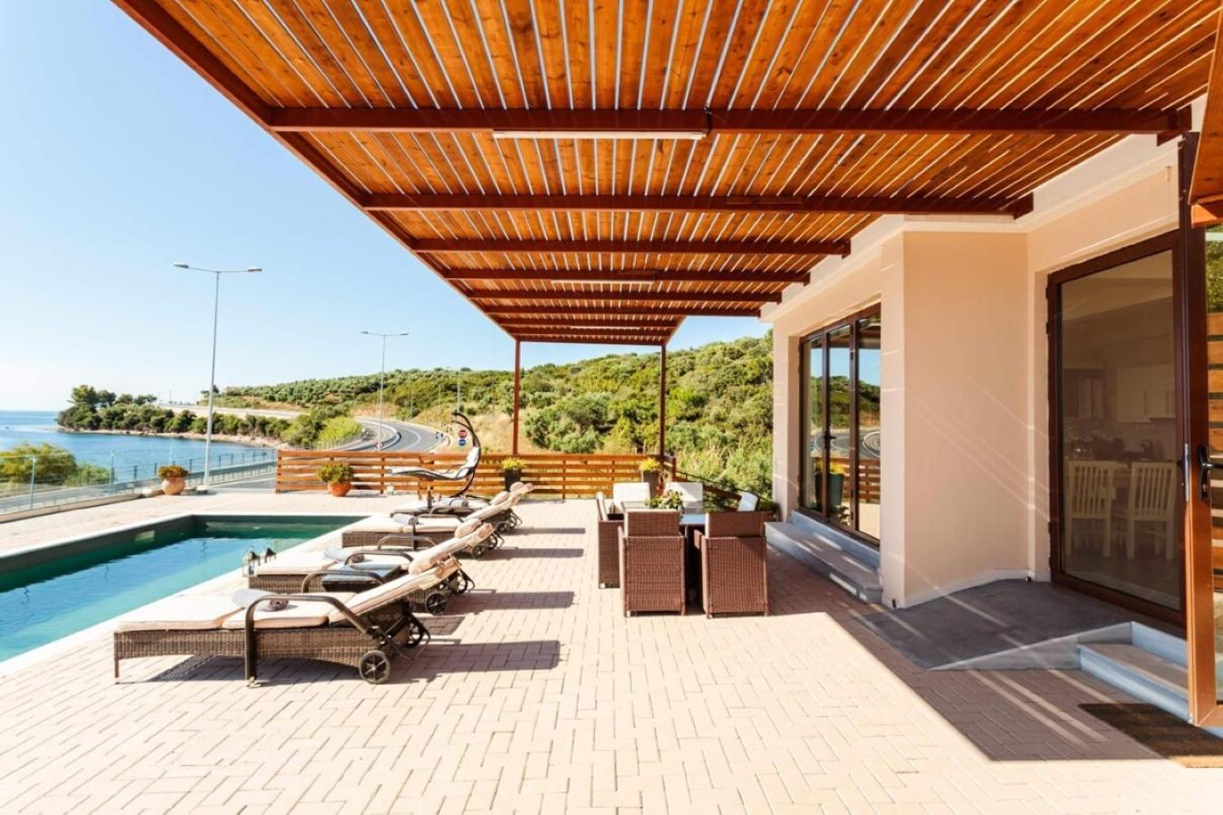 Seaside Summer Bliss - Aurora Luxury Pool Paradise Petalídhion Exteriör bild